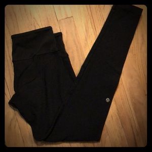 Lululemon black leggings size 6